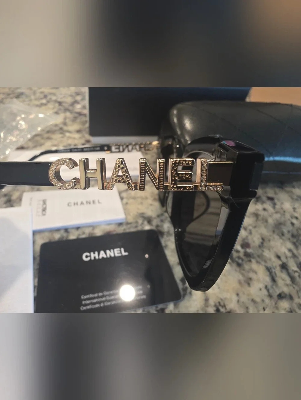 CHANEL elegant oversized
